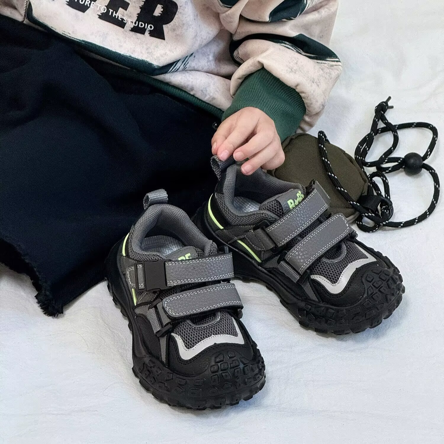 kids sneaker